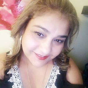 Meet your Posher, Carolina